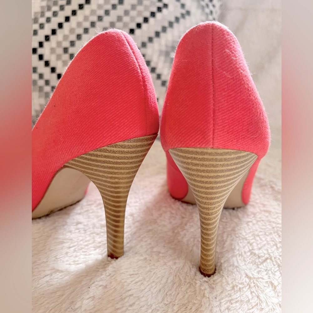 Kelly & Katie Coderno Canvas Pink Heels 7M